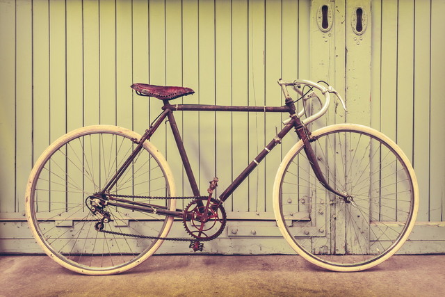 外構におしゃれな自転車置き場をつくり 家のイメージを変えよう ヌリカエ