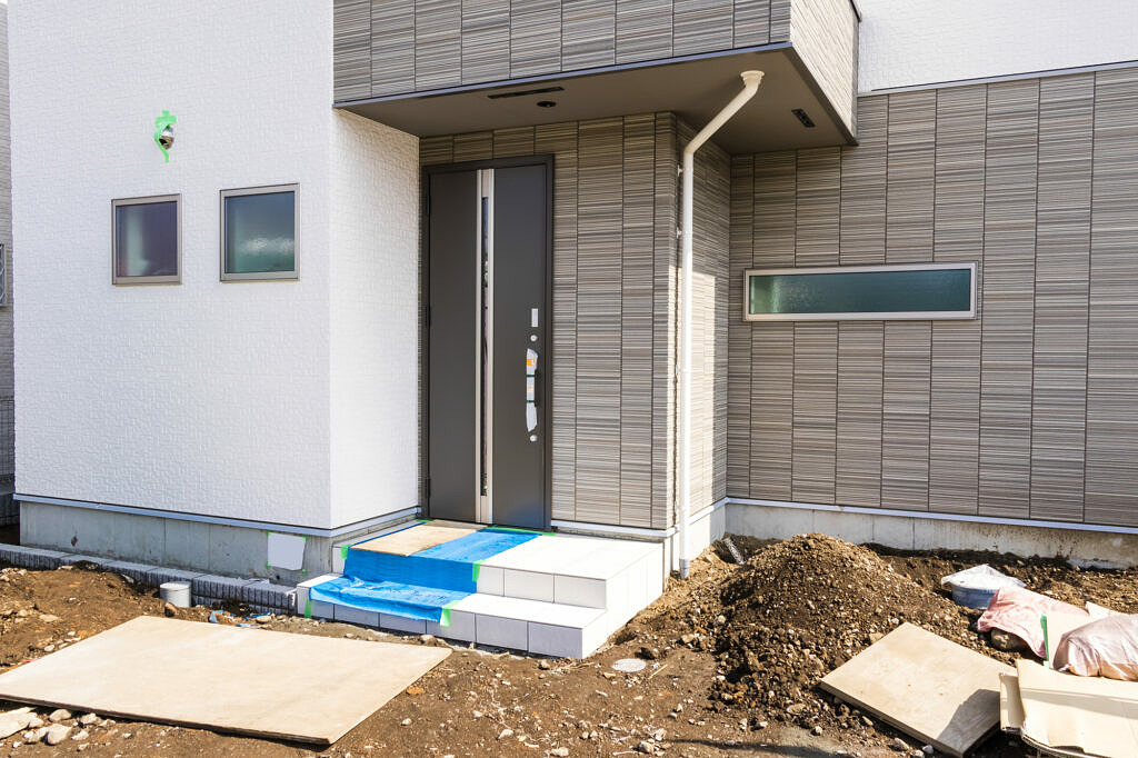 自宅の外構工事はdiyでどこまで出来るの 専門業者との違いとは ヌリカエ 自宅の外構工事はdiyでどこまで出来るの 専門業者との違いとは ヌリカエ