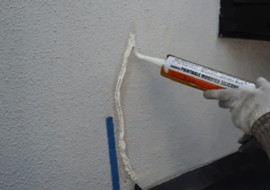 2.樹脂やパテを充填する