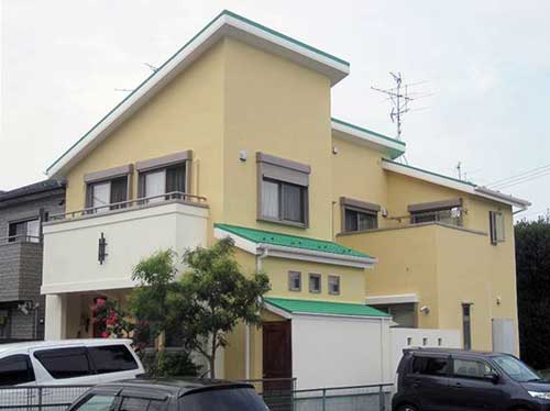 イエローのガイナで塗装リフォームした一戸建て