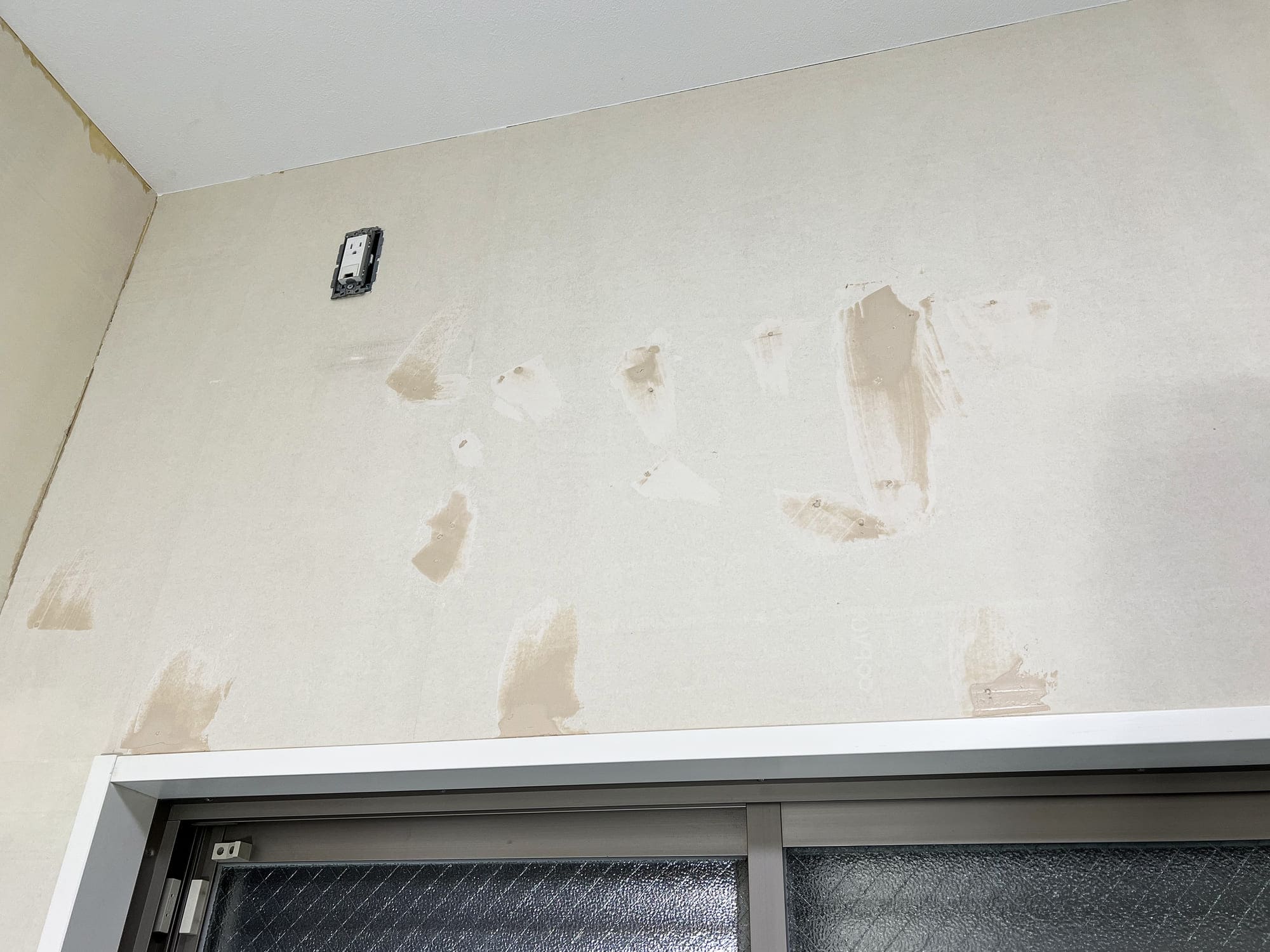 壁紙の下地処理