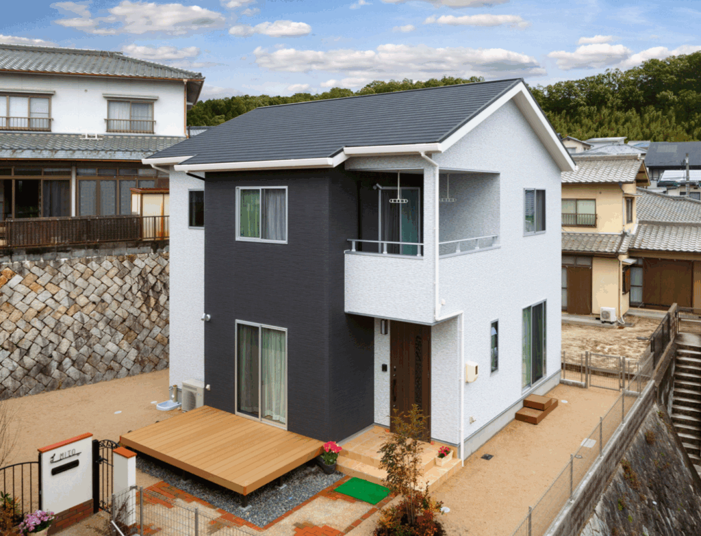 縦塗り分けパターンの外壁1