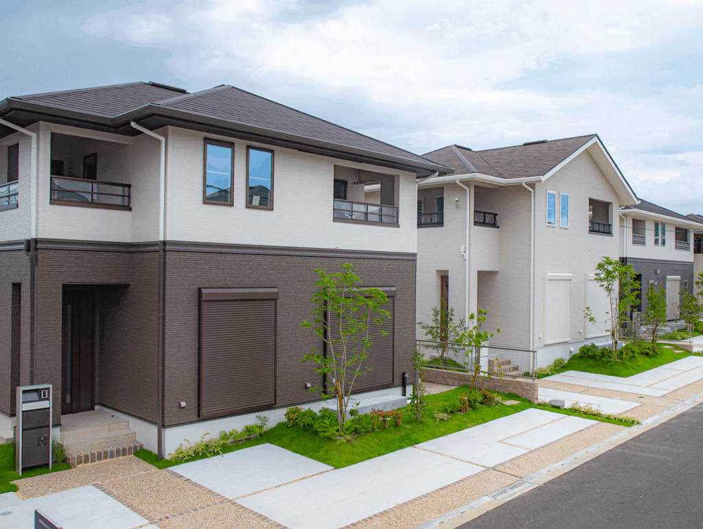 横塗り分けパターンの外壁1