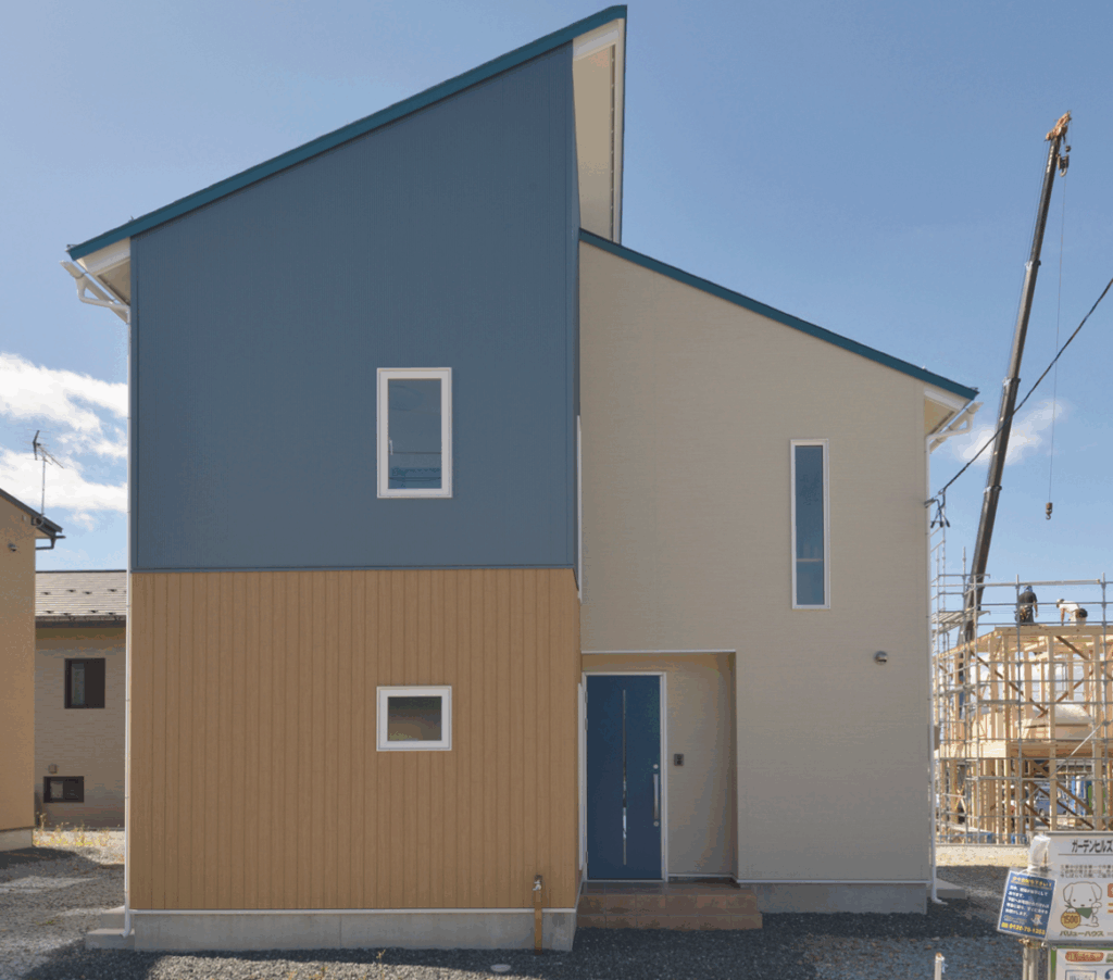 クリアブルーの外壁の施工例