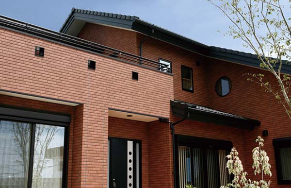 旭トステム「やまがた割肌」施工例