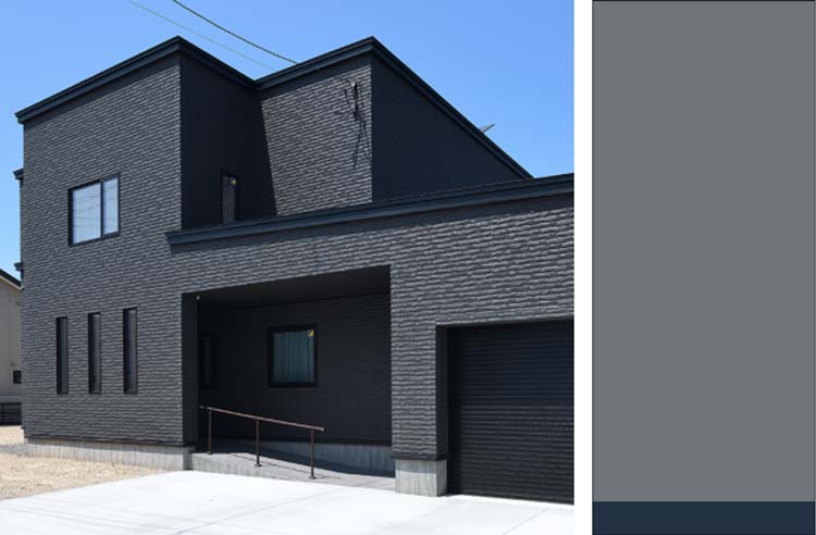 黒1色で仕上げたシックスタイリッシュ住宅