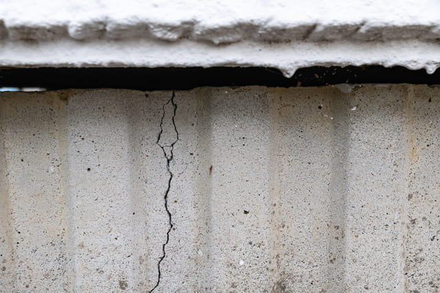構造クラック